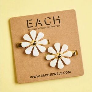 Each Jewels Flower Barrette Set